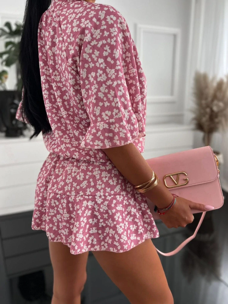 Overál “FLOWERS” 